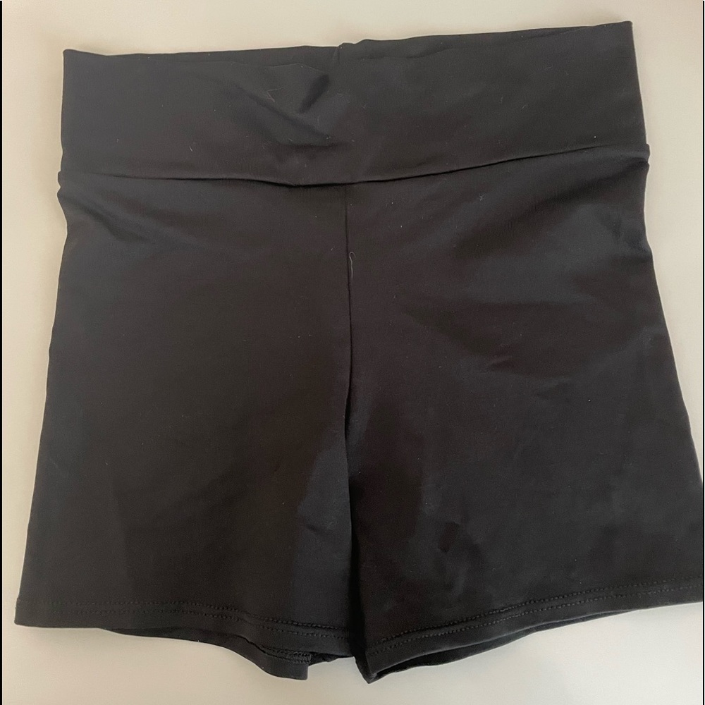 motion wear black booty shorts